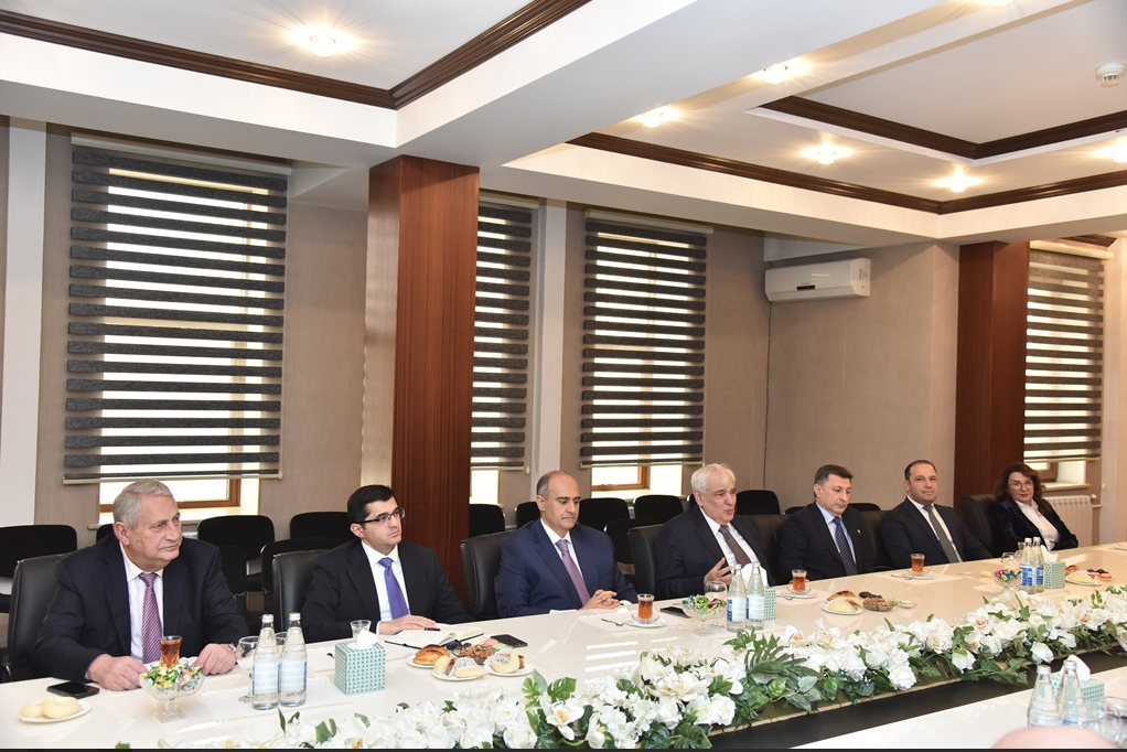 Tahir Budaqov rektorlarla görüş keçirdi - FOTOLAR